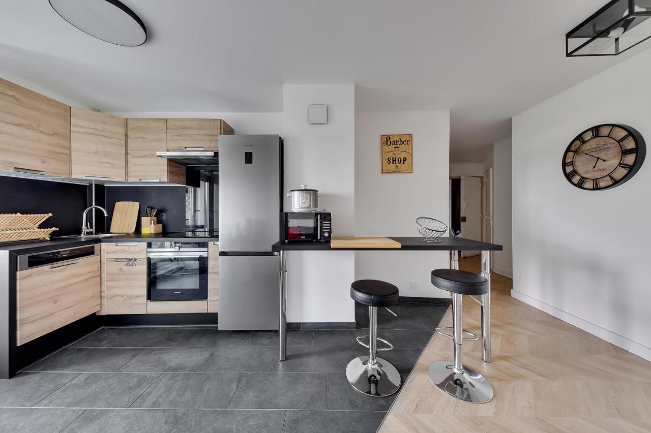 Chic Apart With Parking And Balcony Villeneuve-la-Garenne Exterior photo